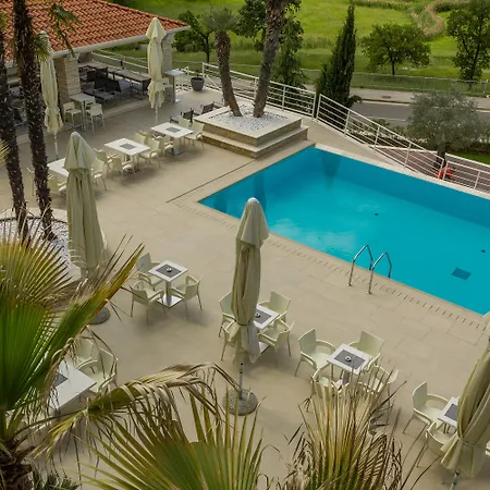 Hotell Adeo