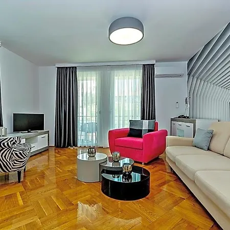Adeo Hotell