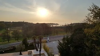 Adeo Szálloda
