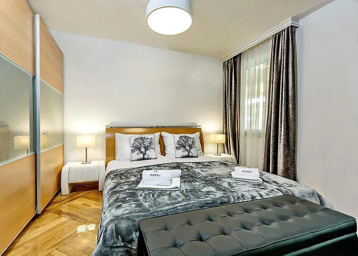 Adeo מלון פורץ